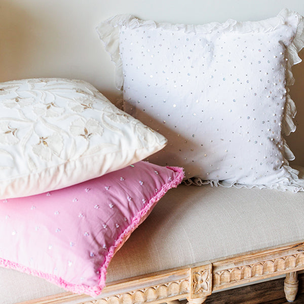 Pure Elegance Sheating Cushion Cover