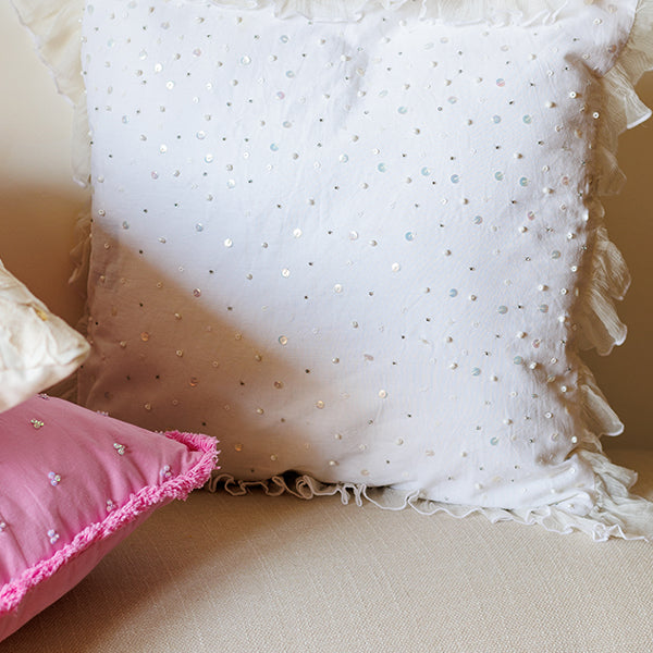 Pure Elegance Sheating Cushion Cover