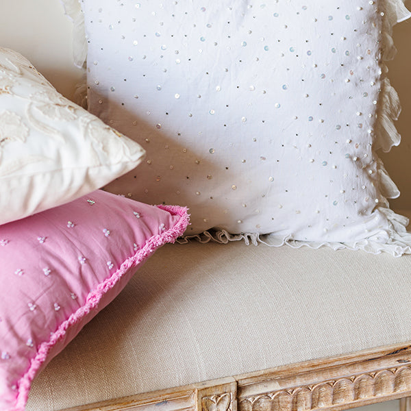 Pure Elegance Sheating Cushion Cover