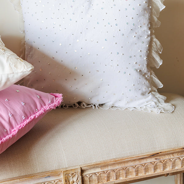 Pure Elegance Sheating Cushion Cover