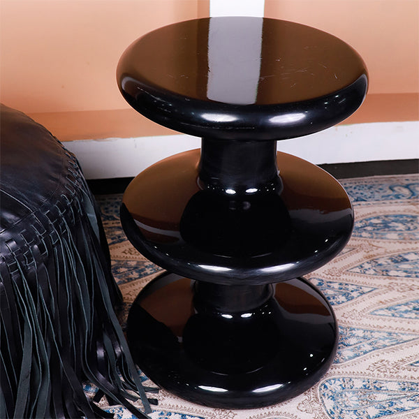 Round Table
