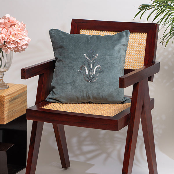 Luxurious Embroidered Cushions Cover